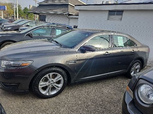 Used 2015 Ford Taurus SEL w/ Equipment Group 201A image 2