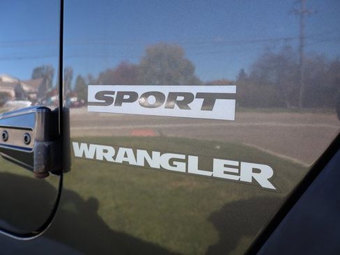 Used 2016 Jeep Wrangler Sport image 2