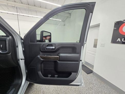 Used 2023 Chevrolet Silverado 2500 LT w/ Convenience Package image 28