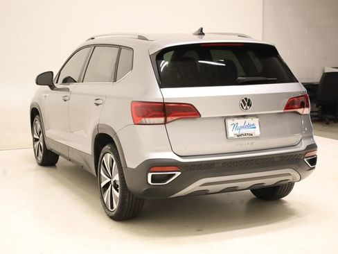 Used 2022 Volkswagen Taos SE image 7