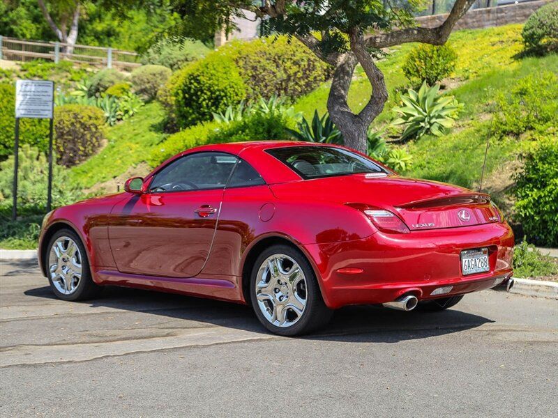Used 2007 Lexus SC 430 Convertible RWD image 3