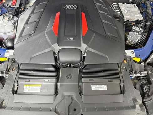 Certified 2025 Audi SQ7 Prestige AWD/4WD image 30