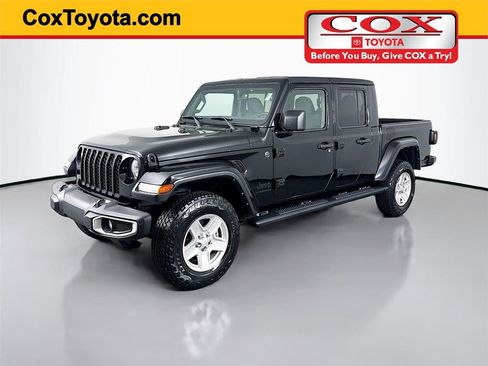 Used 2022 Jeep Gladiator Sport image 1