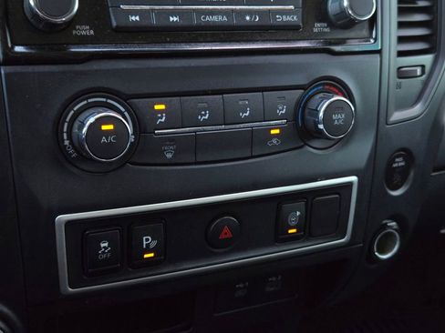 Used 2022 Nissan Titan S w/ S Utility Package image 20