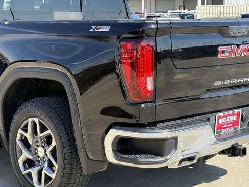 Used 2024 GMC Sierra 1500 SLT image 10