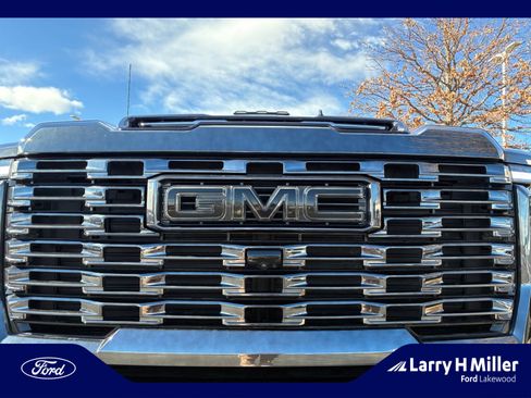 Used 2024 GMC Sierra 2500 Denali Ultimate image 24