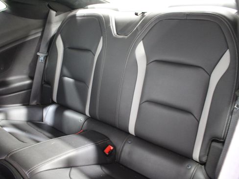 Used 2020 Chevrolet Camaro SS RWD image 21