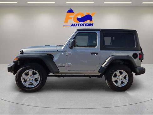 Used 2020 Jeep Wrangler Sport image 2