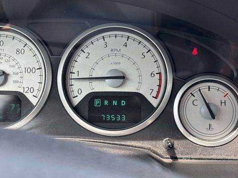 Used 2010 Chrysler Town & Country Touring Plus FWD image 25