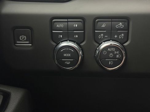 Used 2024 GMC Sierra 1500 AT4 w/ AT4 Premium Package AWD/4WD image 22