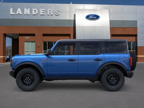 New 2026 Ford Bronco Big Bend w/ Black Diamond Package AWD/4WD image 3