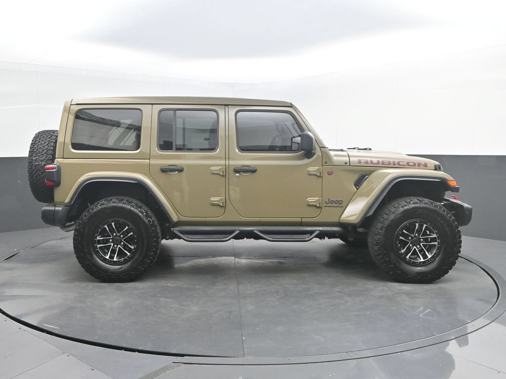 Used 2025 Jeep Wrangler Unlimited Rubicon AWD/4WD image 8