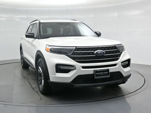 Certified 2023 Ford Explorer XLT w/ Equipment Group 202A image 58