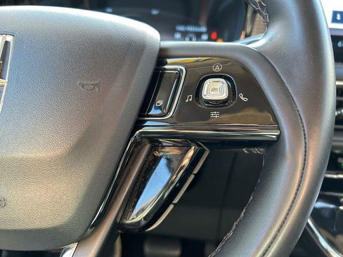Used 2023 Lincoln Corsair Standard image 26