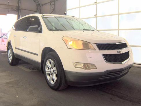 Used 2012 Chevrolet Traverse LS image 4