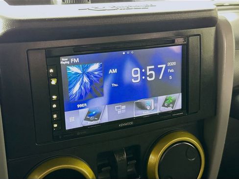 Used 2007 Jeep Wrangler Sahara w/ Dual Top Group image 12