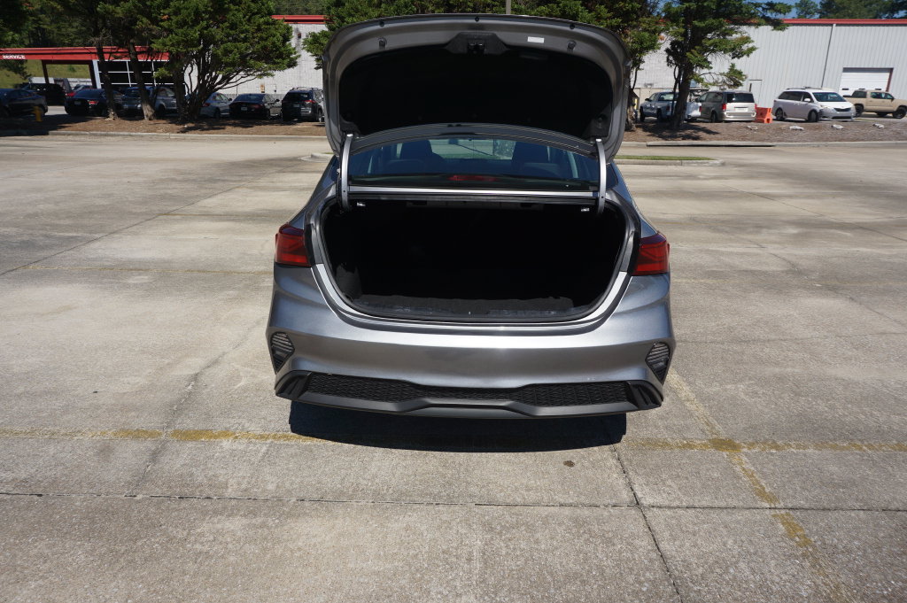 Used 2023 Kia Forte LXS w/ LXS Technology Package FWD image 14