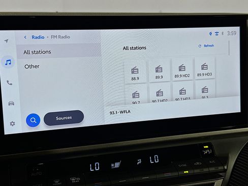 Used 2026 Toyota Camry SE w/ Multimedia Upgrade Package FWD image 21