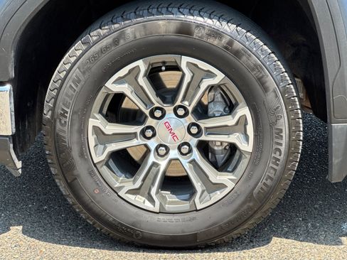 Used 2024 GMC Sierra 1500 SLT image 44