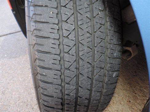 Used 2021 Chrysler 300 Touring L image 10