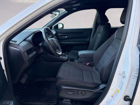 Used 2025 Honda CR-V Sport image 9