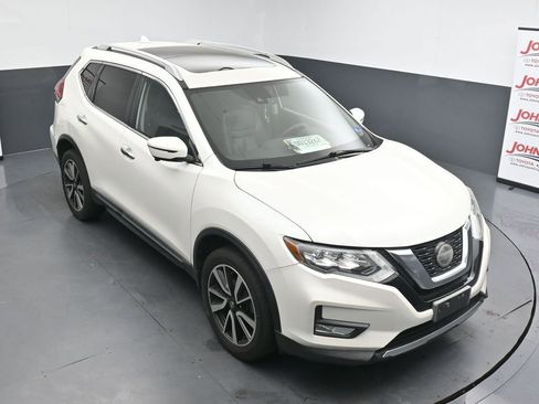 Used 2019 Nissan Rogue SL w/ Premium Package AWD/4WD image 10