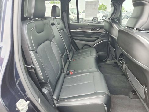 Used 2024 Jeep Grand Cherokee Overland w/ Adv Protech Group III AWD/4WD image 16