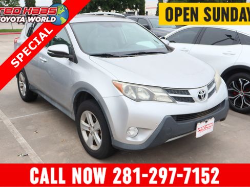 Used 2014 Toyota RAV4 XLE FWD image 1
