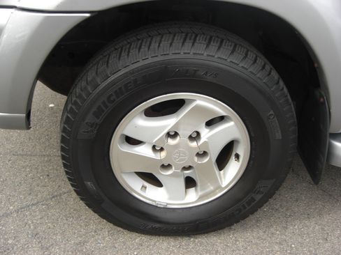 Used 2001 Toyota Sequoia Limited image 4