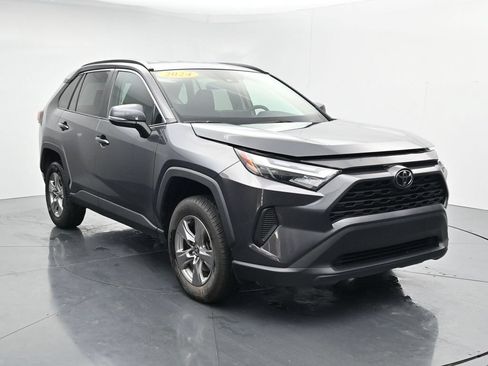 Used 2024 Toyota RAV4 XLE FWD image 2