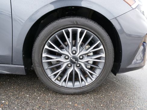 Used 2023 Kia Forte GT-Line w/ GT-Line Technology Package image 10