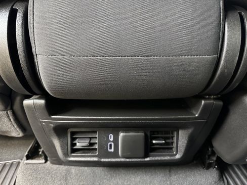 Used 2024 GMC Sierra 1500 Elevation image 18