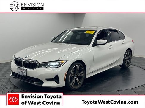 Used 2022 BMW 330i Sedan w/ Driving Assistance Package RWD image 1