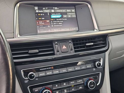 Used 2018 Kia Optima EX w/ Premium Package FWD image 18