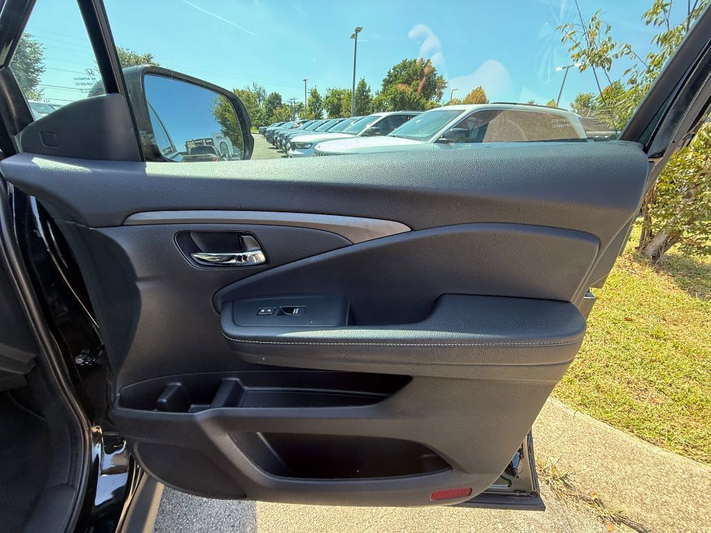 Used 2023 Honda Ridgeline RTL image 24