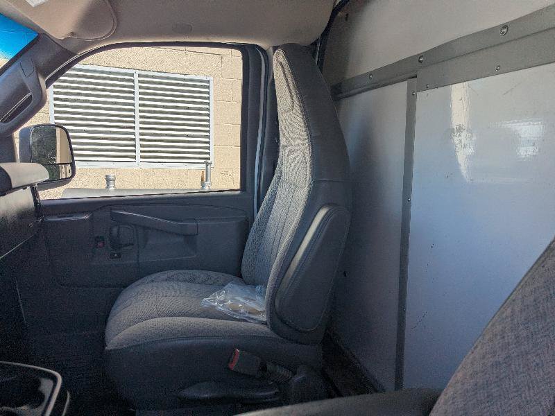 Used 2021 Chevrolet Express 3500 w/ Power Convenience Package RWD image 21