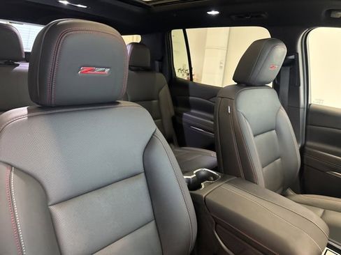 Used 2025 Chevrolet Traverse Z71 image 38