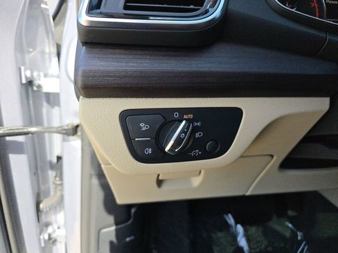 Certified 2023 Audi Q5 2.0T Premium w/ Convenience Package image 29