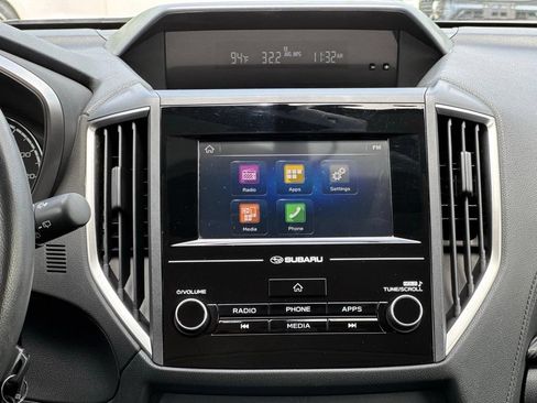 Used 2018 Subaru Crosstrek 2.0i Premium w/ Moonroof Package AWD/4WD image 11