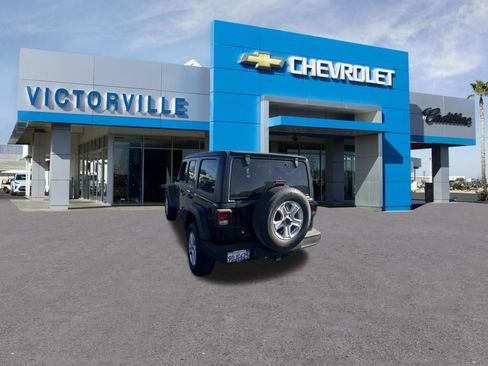 Used 2019 Jeep Wrangler Unlimited Sport S AWD/4WD image 8