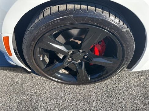 Used 2017 Chevrolet Camaro SS image 40