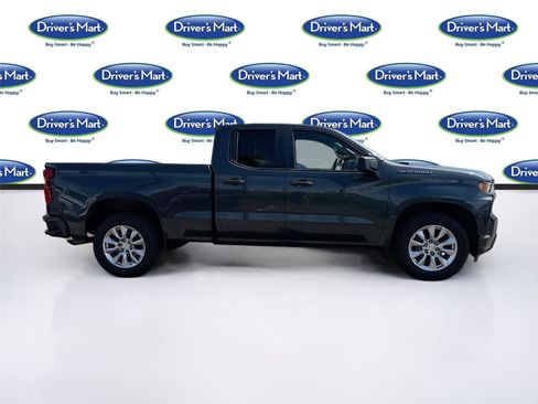 Used 2020 Chevrolet Silverado 1500 Custom w/ Custom Value Package RWD image 8