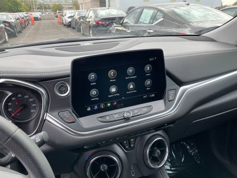 Used 2025 Chevrolet Blazer LT image 20