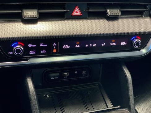 Certified 2024 Kia Sportage SX FWD image 24
