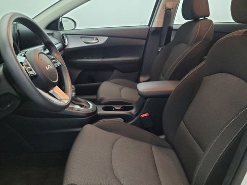 Used 2024 Kia Forte LXS image 17