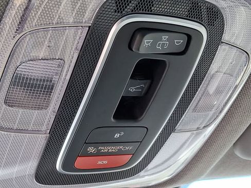 Used 2025 Hyundai Elantra SEL image 27