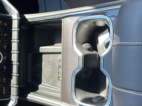 Certified 2025 GMC Acadia Elevation image 36