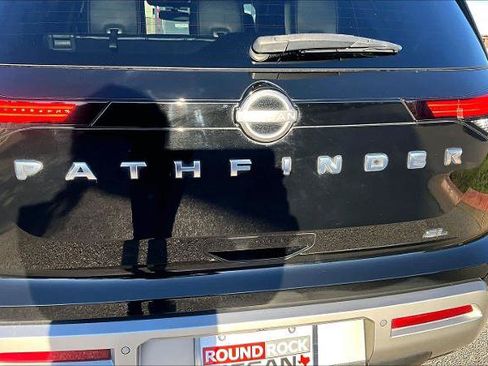 Certified 2022 Nissan Pathfinder SL w/ SL Premium Package image 9