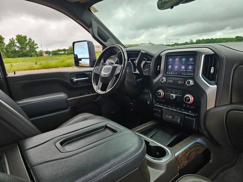 Used 2020 GMC Sierra 3500 Denali w/ Denali Ultimate Package AWD/4WD image 30
