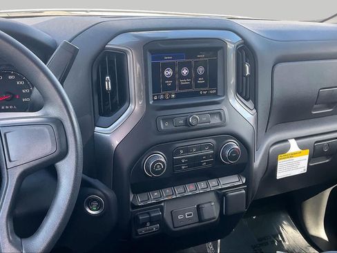 Used 2025 Chevrolet Silverado 1500 Custom w/ Turbomax Blackout Package RWD image 7